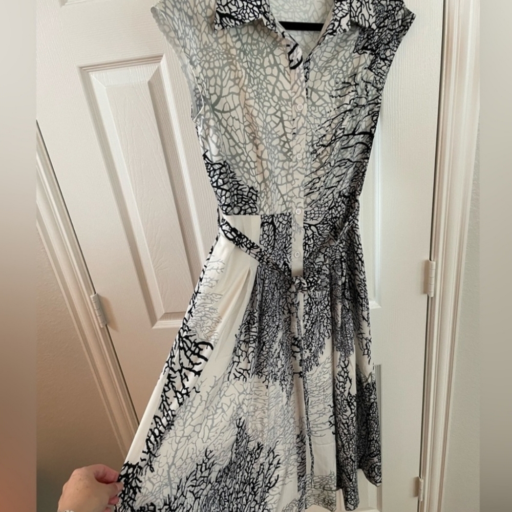 NWOT Dalia MacPhee Cap Sleeve Dress